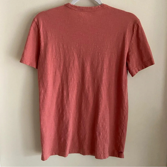 Faherty men’s sunwashed organic cotton pocket t-shirt - Picture 6 of 6